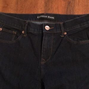 Express Mia Mid Rise Skinny Jean